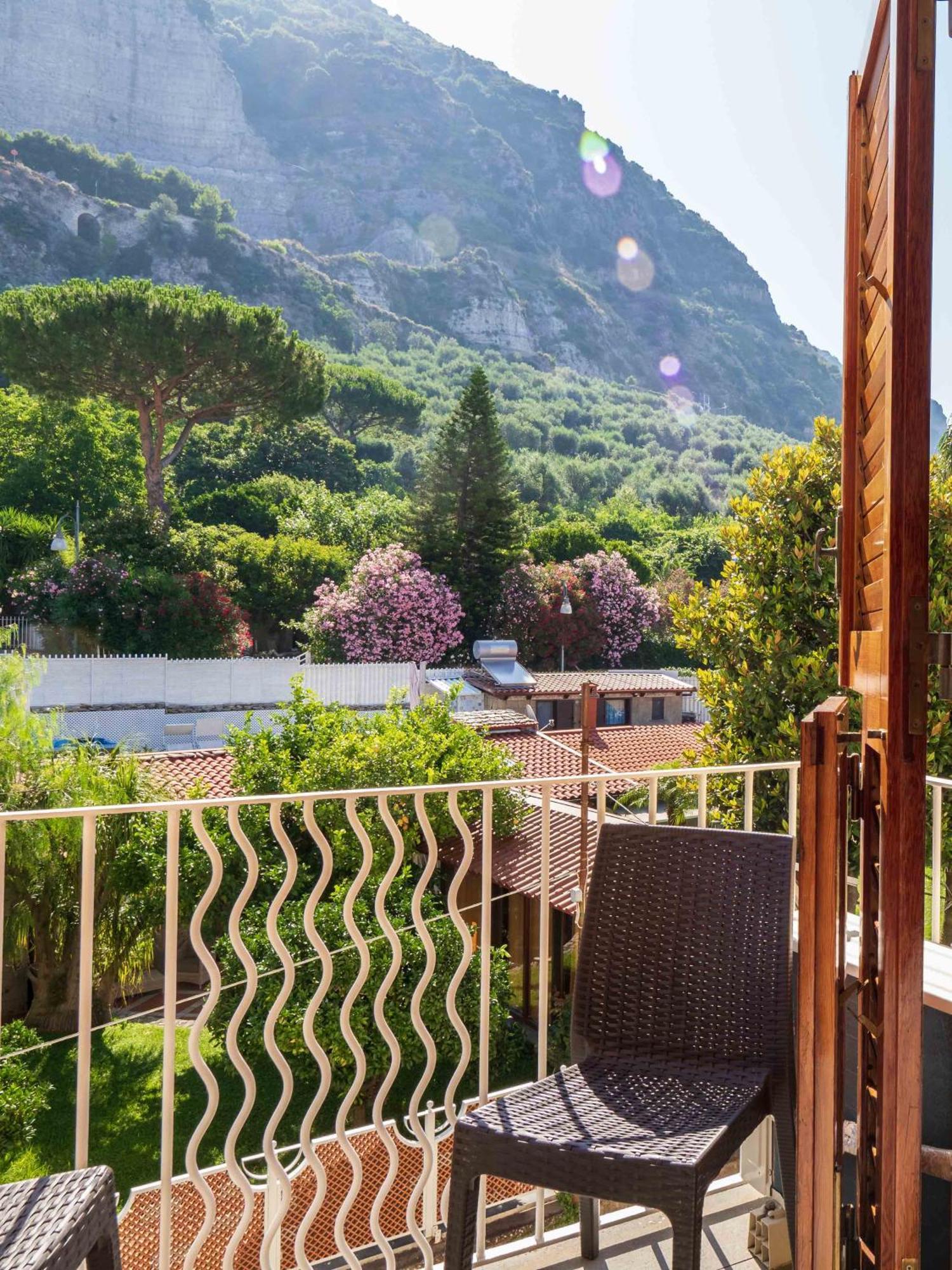 Maison Rosa Meta Luaran gambar